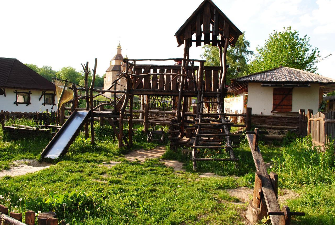 Отель Dykyi Khutir Melniki  Экстерьер фото